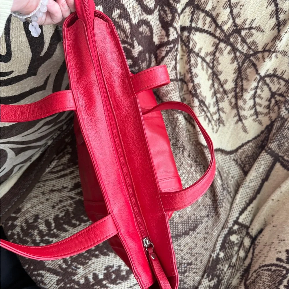 Chic Red Leather Lederer De Paris Tote Bag with free shipping! - Picture 4 of 7
